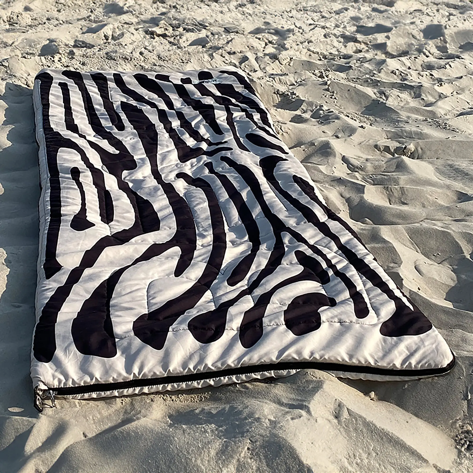 Vanlife Schlafsack Bentcho, Zebra Druck