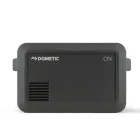 Schwarze Kühlbox CFX5 35 in Frontansicht mit seitlichen Griffen, Belüftungsgitter unten links und Dometic-Logo sowie CFX-Beschriftung