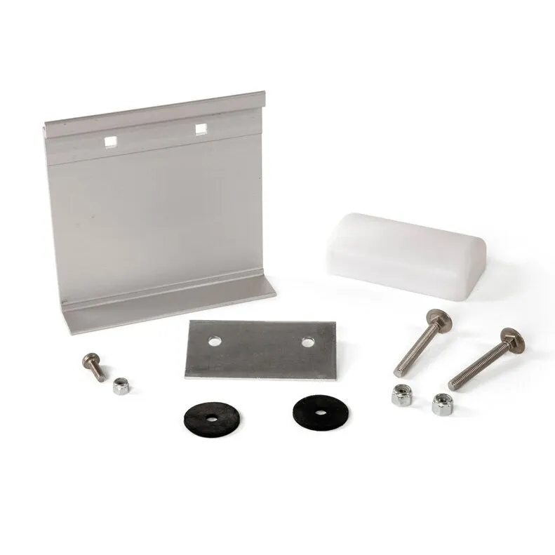 Markisenadapter Kit S 120 mit Aluminiumhalterung, Montageplatte, weißen Abstandshaltern, Schrauben, Muttern und schwarzen Unterlegscheiben