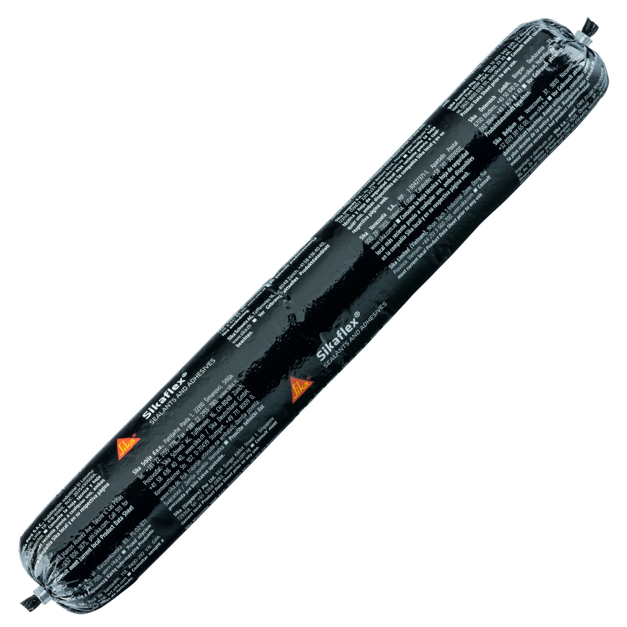 Schwarzer Sikaflex®-554 Montageklebstoff im 600-ml-Schlauch mit Sika-Logo und verschlossenen Enden in diagonaler Ansicht