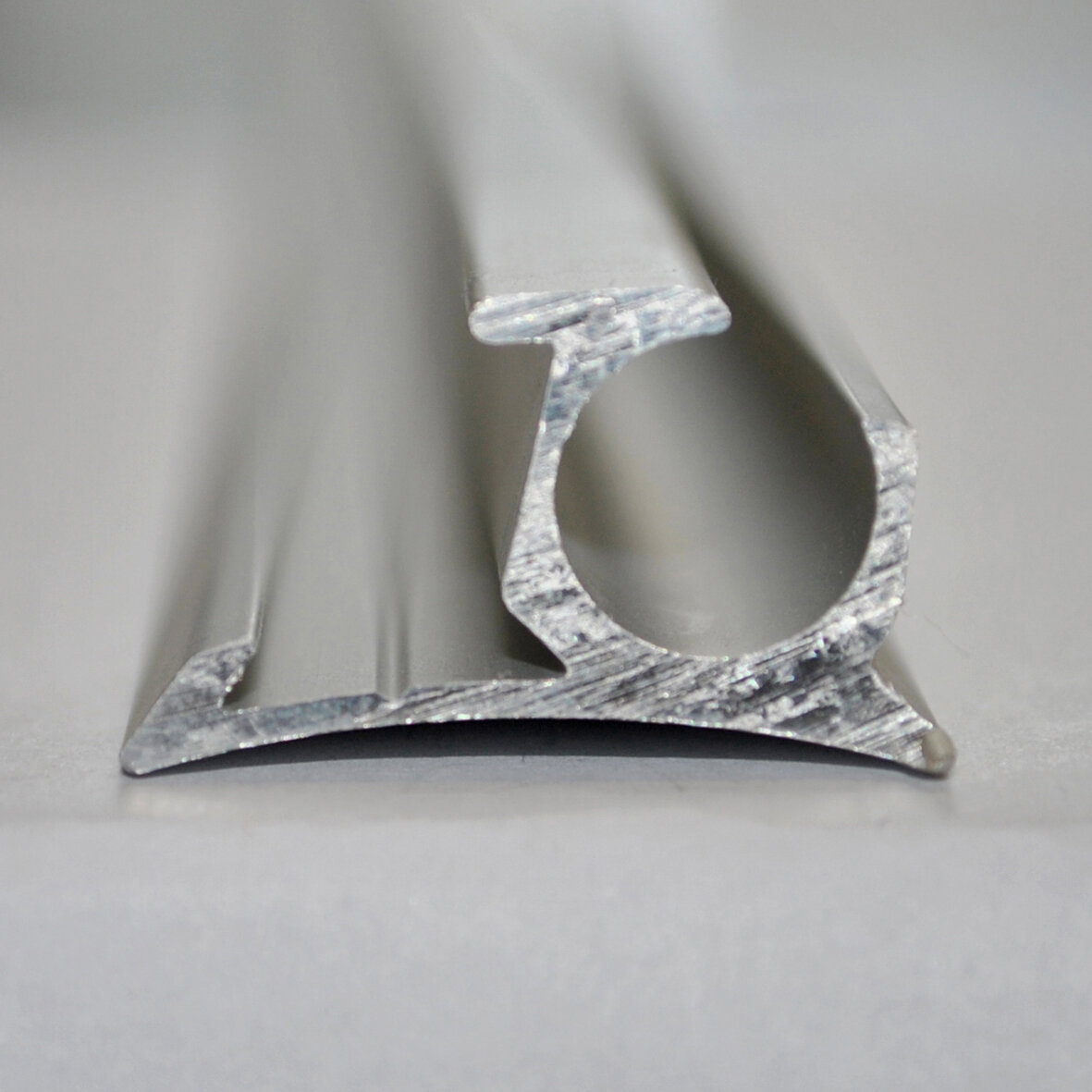 Piping Profile Rail 5 m, silver