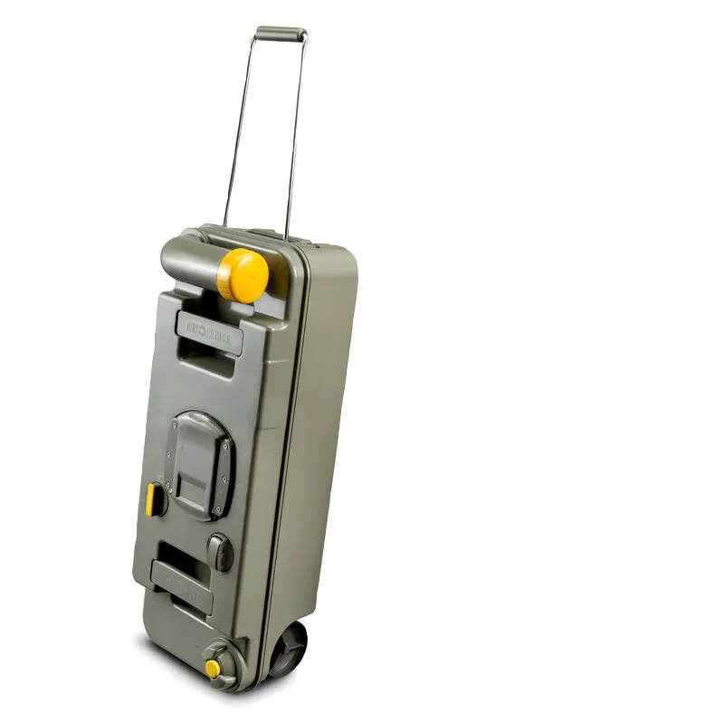 Mobiler Fäkalientank C2, C3, C4 in Olivgrau mit ausziehbarem Griff, Rollen und gelben Verschlüssen, Ansicht von rechts