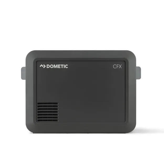 Schwarze Dometic CFX5 45 Kühlbox in Frontansicht mit seitlichen Griffen, Lüftungsgitter und CFX-Schriftzug