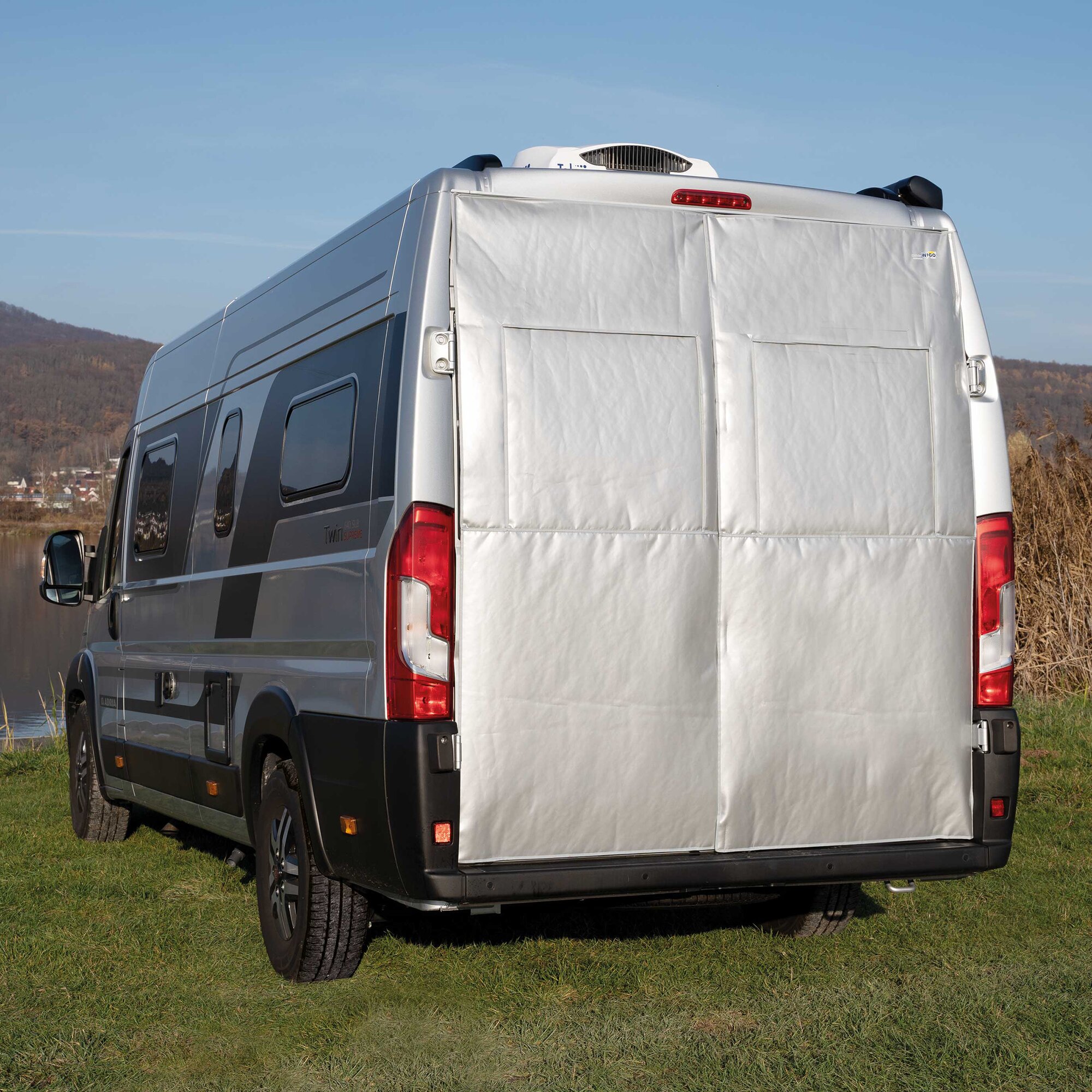 Rear Insulation Cover without Cut-Out for Rear Carriers