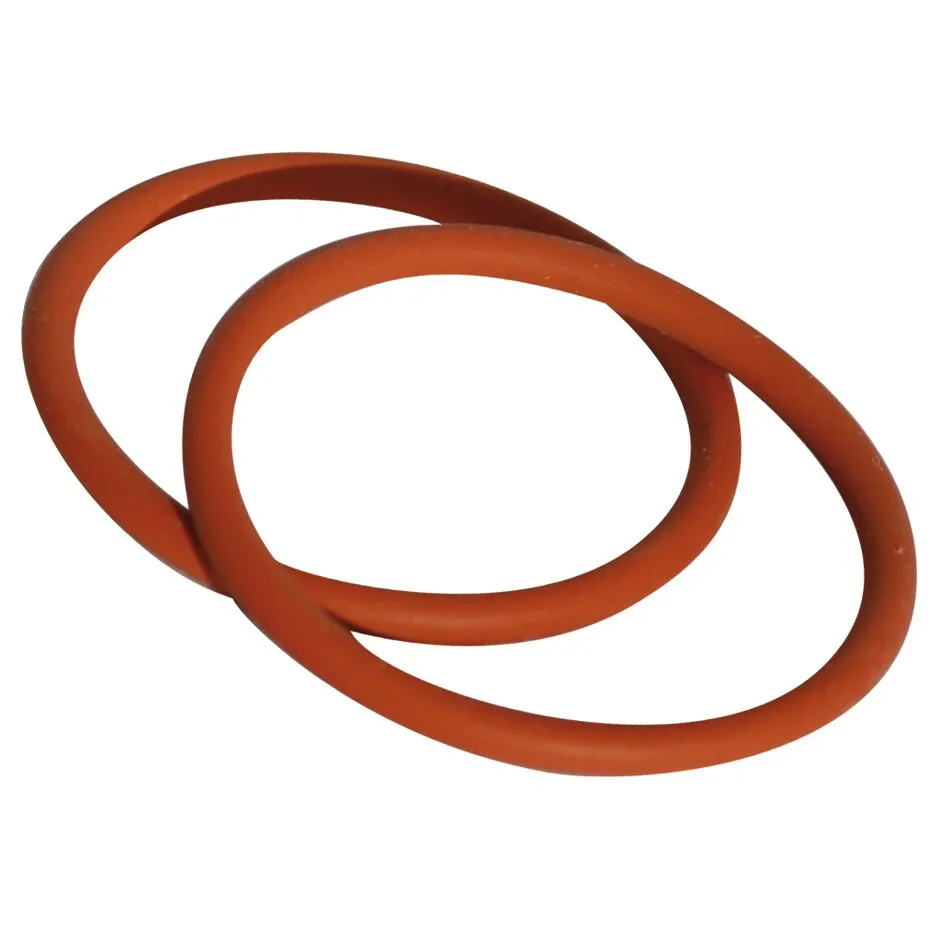 Zwei orangebraune O-Ringe mit 32 x 2,8 mm liegen überlappend auf weißem Hintergrund