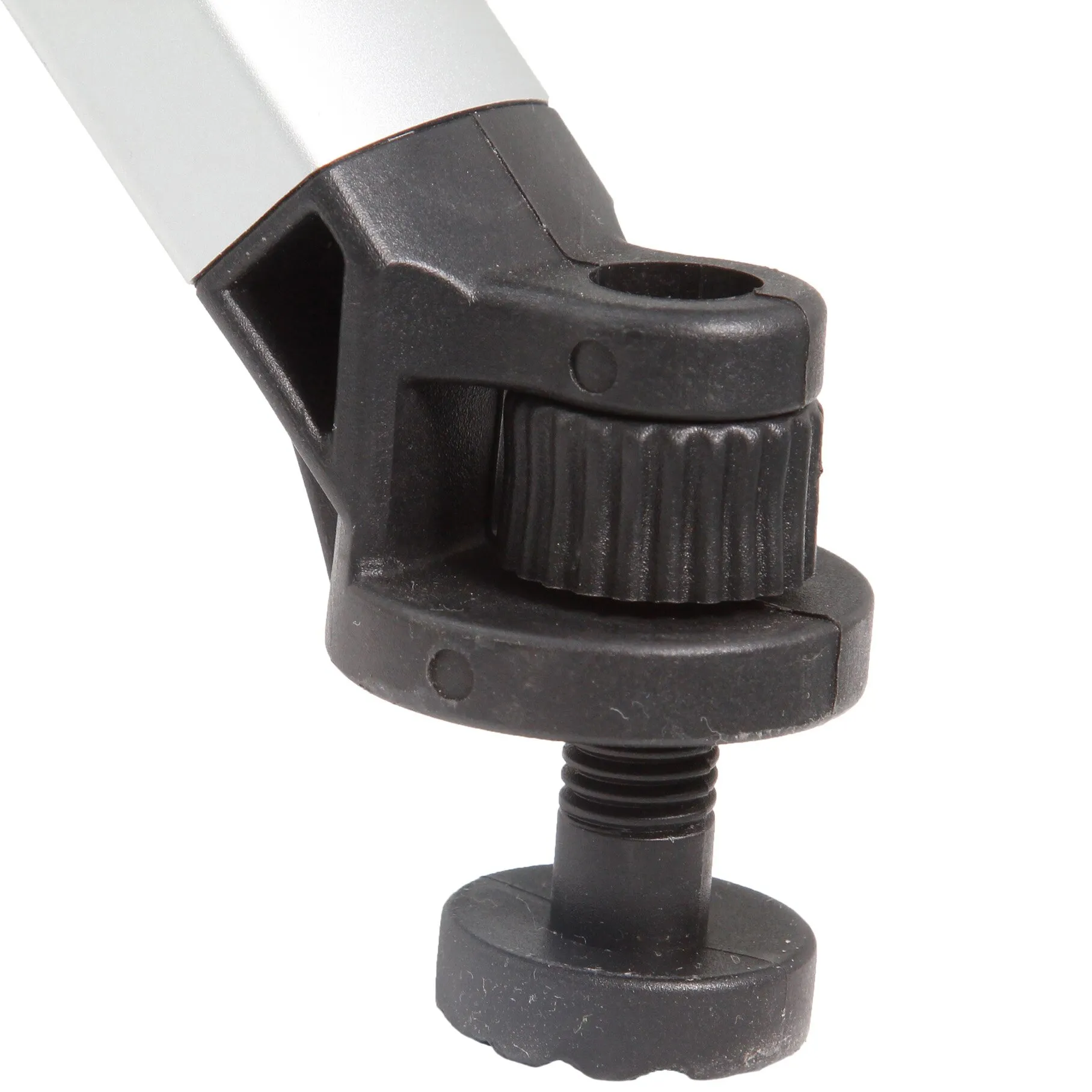 Detailaufnahme der schwarzen Feststellrolle mit geriffeltem Einstellrad am silbernen Rolltisch Accelerate, 120 cm