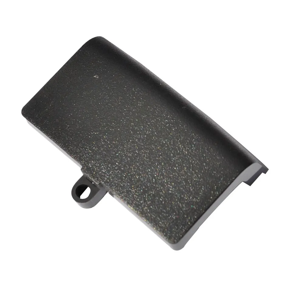 Schwarzer Batteriedeckel für Reich Mirror Control mit strukturierter Oberfläche, abgerundeten Kanten und Befestigungsöse