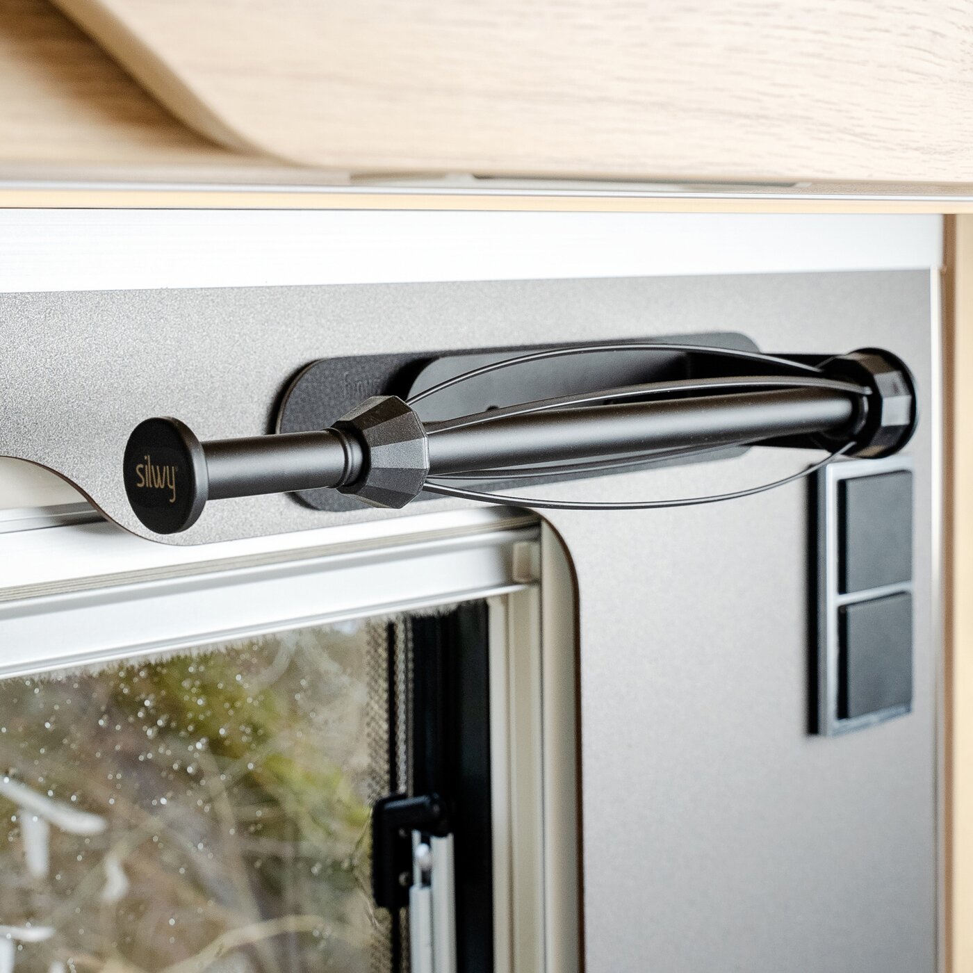 Magnetic Kitchen Roll Holder incl. Metal Strip