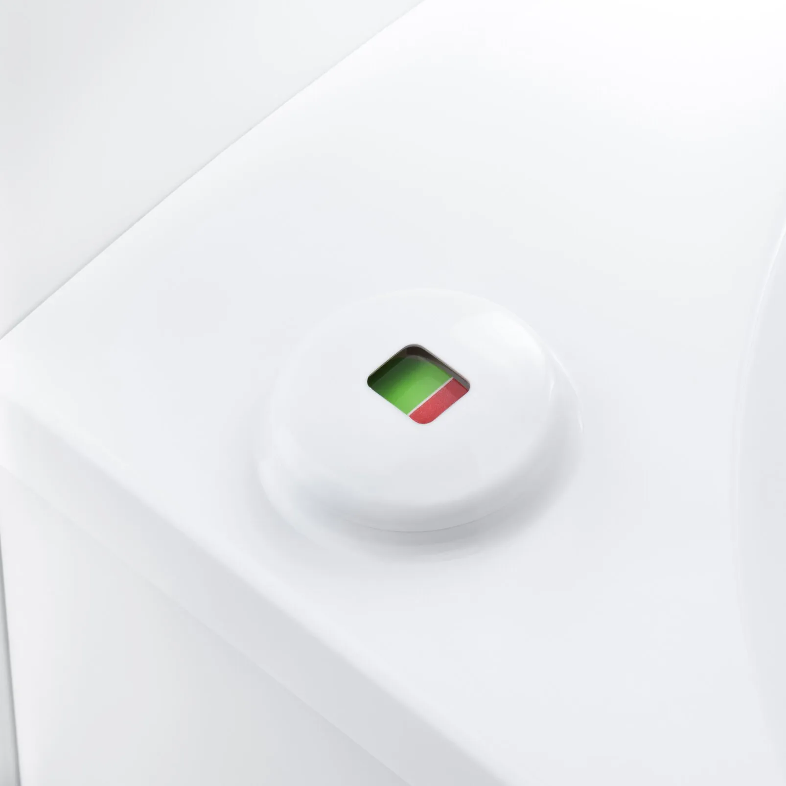 Detailaufnahme der weißen Cassettentoilette C220 Typ C223-CS mit grün-roter Anzeige am Spülknopf