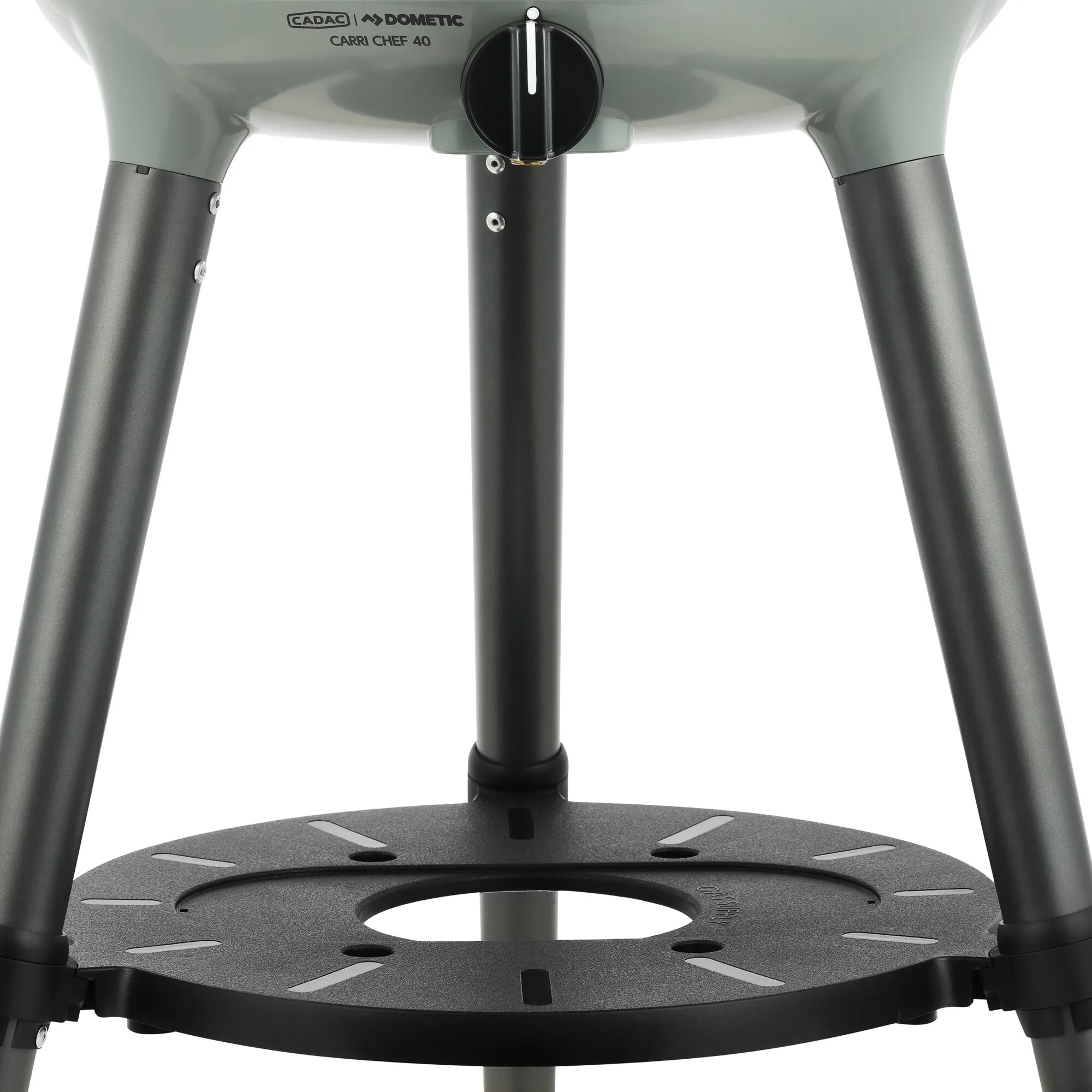 Detailansicht des grauen CADAC Dometic Carri Chef 40 Gasgrills mit Drehregler, drei schwarzen Beinen und Ablagefläche