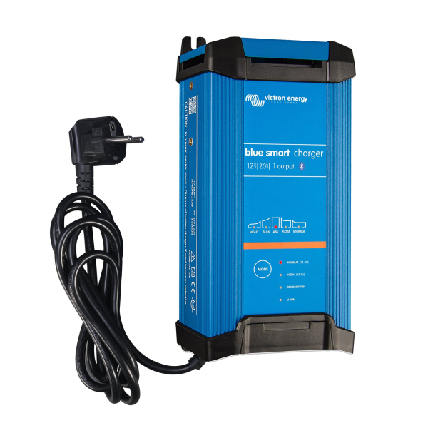 Victron Blue Smart IP22 Ladegerät 12/15