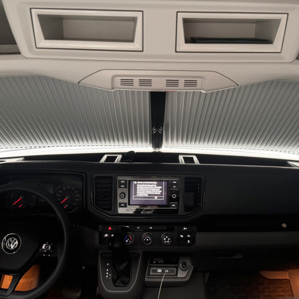 Remis Frontscheibenverdunkelung REMIfront für MAN TGE und VW Crafter ab Bj. 07/2024